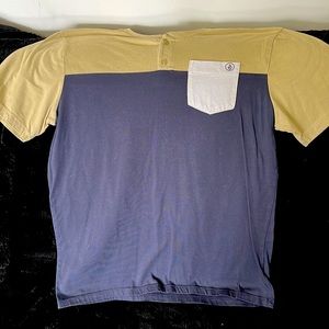 Volcom tshirt with pocket